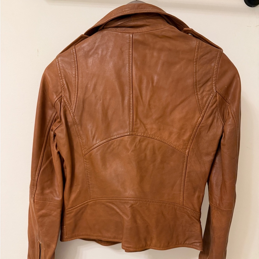 Barney New York real leather Jacket. Size 8, but fits more like 4-6. - Picture 2 of 5